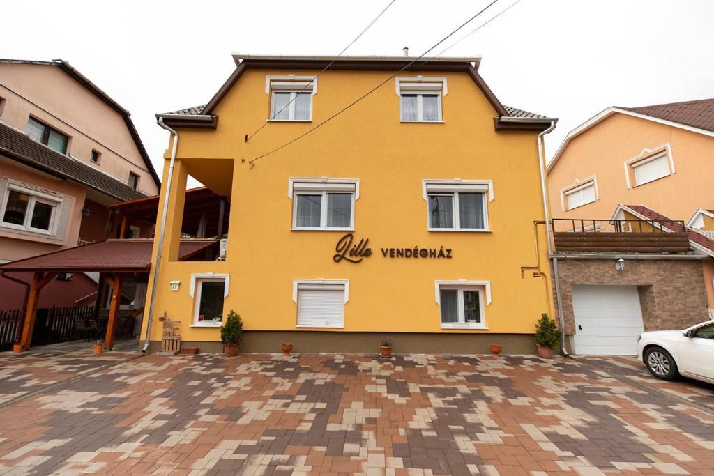 Lilla Vendégház Miskolc Exterior foto